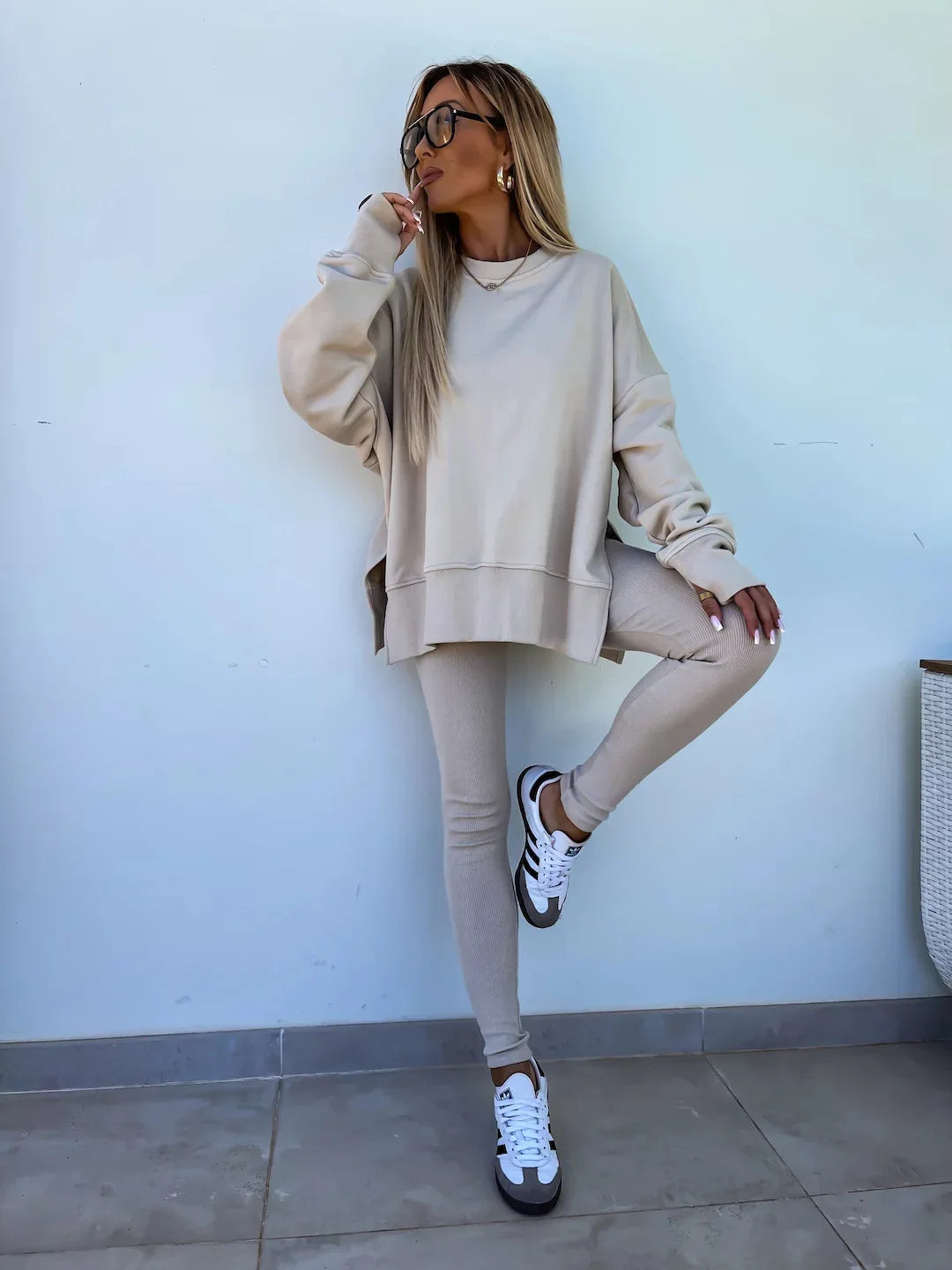 Trendy Two-Piece Tracksuit – Comfortable & Stylish - Luxepulse