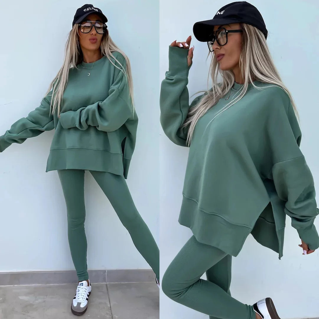 Trendy Two-Piece Tracksuit – Comfortable & Stylish - Luxepulse