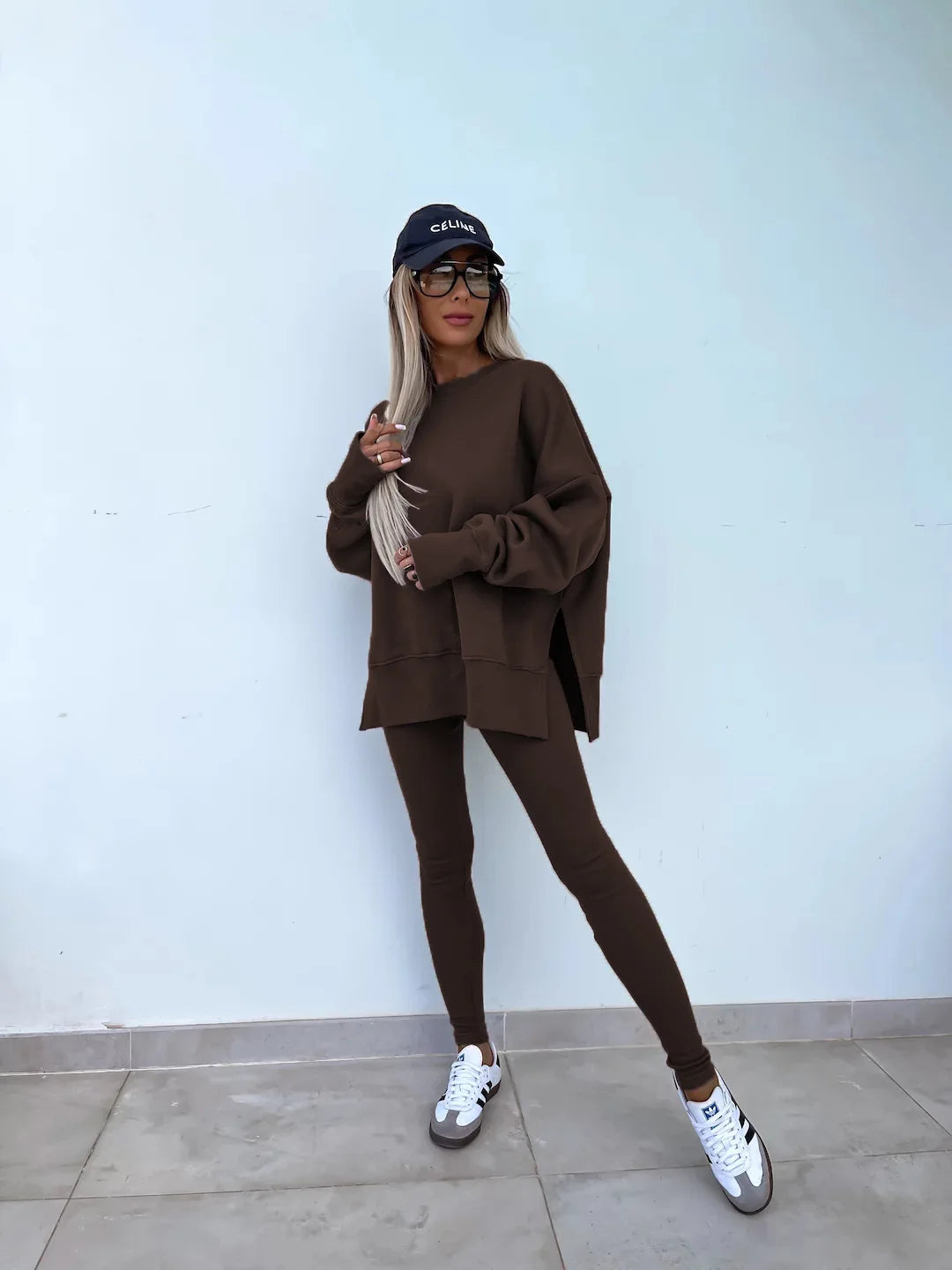 Trendy Two-Piece Tracksuit – Comfortable & Stylish - Luxepulse