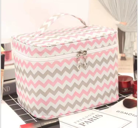 Waterproof Portable Cosmetic Bag - Luxepulse