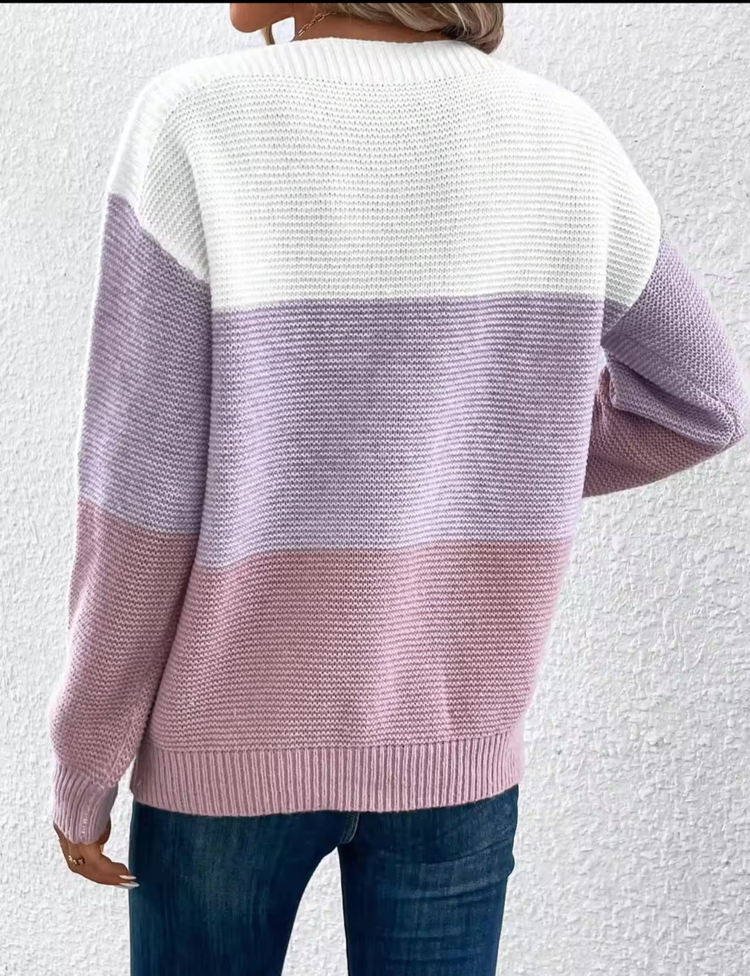 Three Color Patchwork Sweater-Cozy & Chic for Every Occasion - Luxepulse