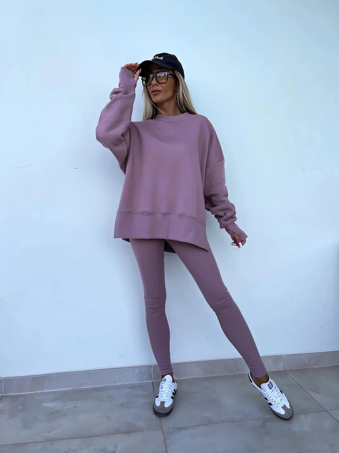 Trendy Two-Piece Tracksuit – Comfortable & Stylish - Luxepulse